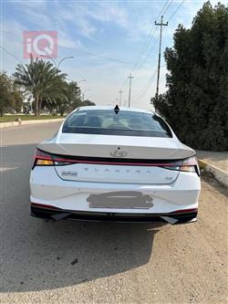 هیوندای ئەلەنترا